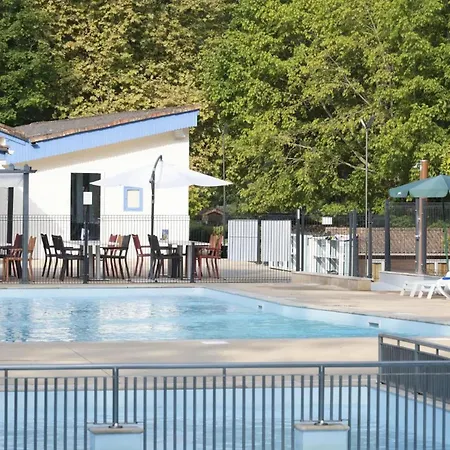 Camping 4 étoiles - Piscine - Ccbfhbf 4*