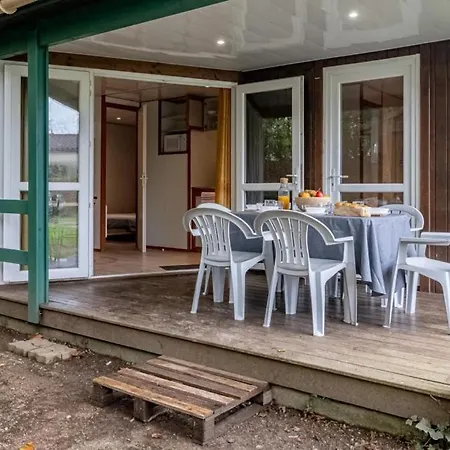 Camping 4 Etoiles - Piscine - Ccbfhbf 4*