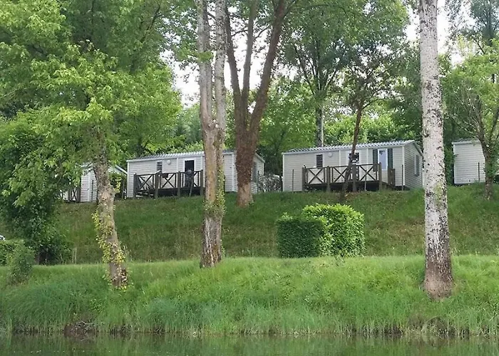 4 étoiles - Piscine - Ccbfhbf Camping