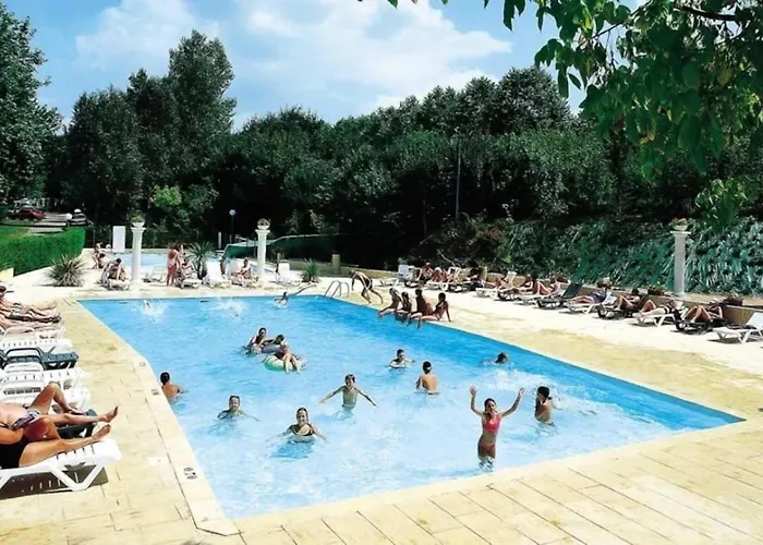 Camping 4 étoiles - Piscine - Ccbfhbf Badefols-sur-Dordogne