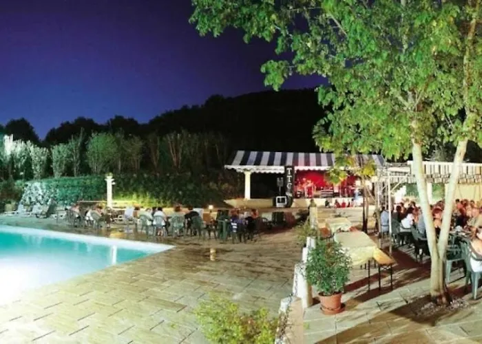 4 étoiles - Piscine - Ccbfhbf 4* Badefols-sur-Dordogne